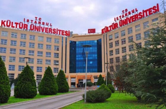 جامعة اسطنبول كولتور